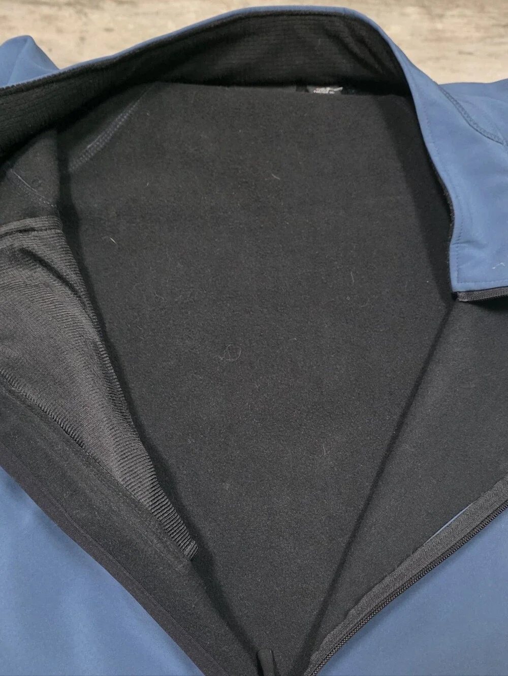 Men's Synrgy Softshell Fleece Lined Jacket in a gray-blue colorway w black (3xl)
